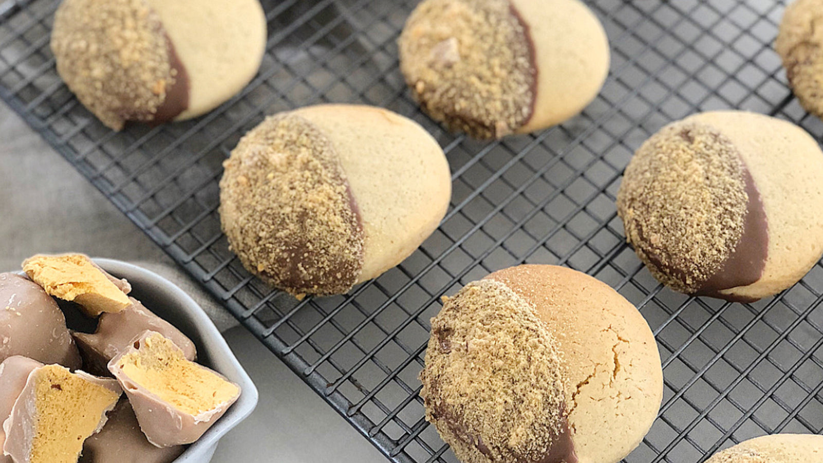 Bumbles Caramel Choc Honeycomb Biscuits